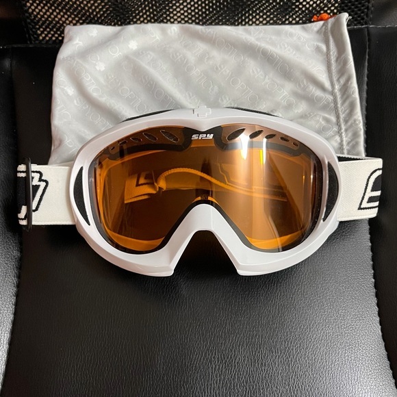Snowboarding & Ski Goggles